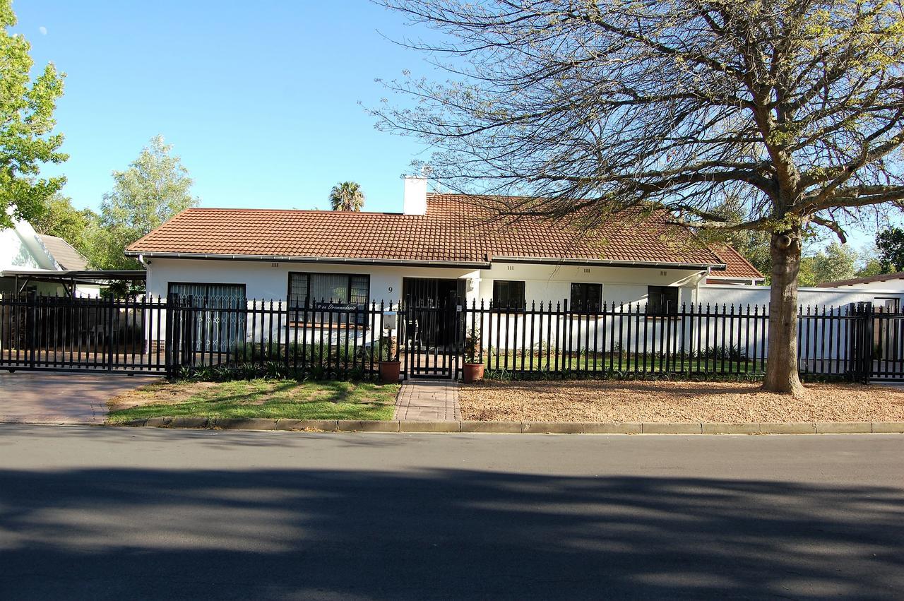 Hotel 9 On Drommedaris Stellenbosch Exterior foto